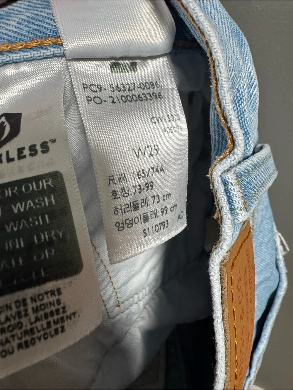 Levi's 501 “Capital E” Light Blue High-Rise Frayed Hem Denim Shorts Waist 29 - Picture 10 of 13